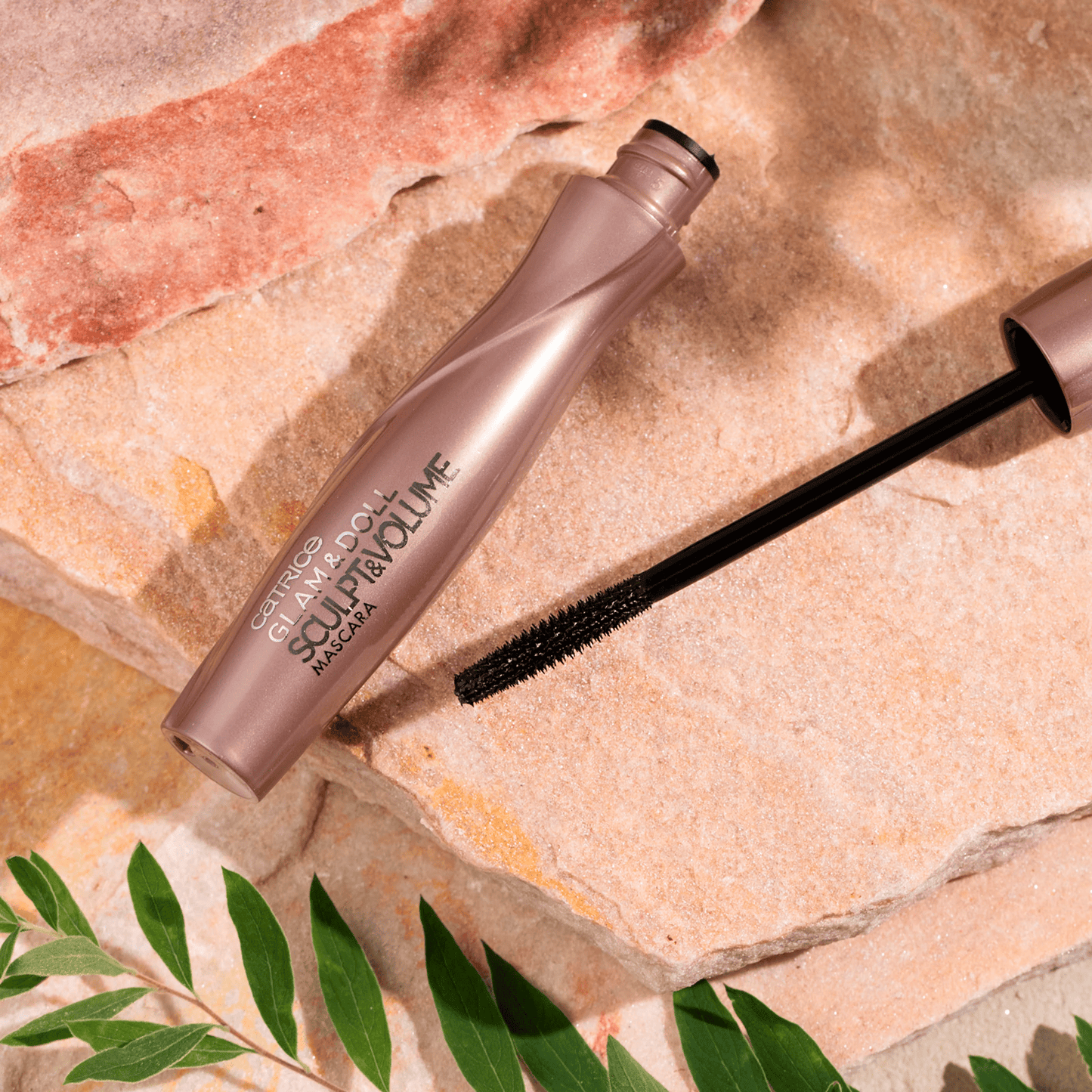 dierproefvrij Glam&Doll Sculpt Volume & Definition Mascara
